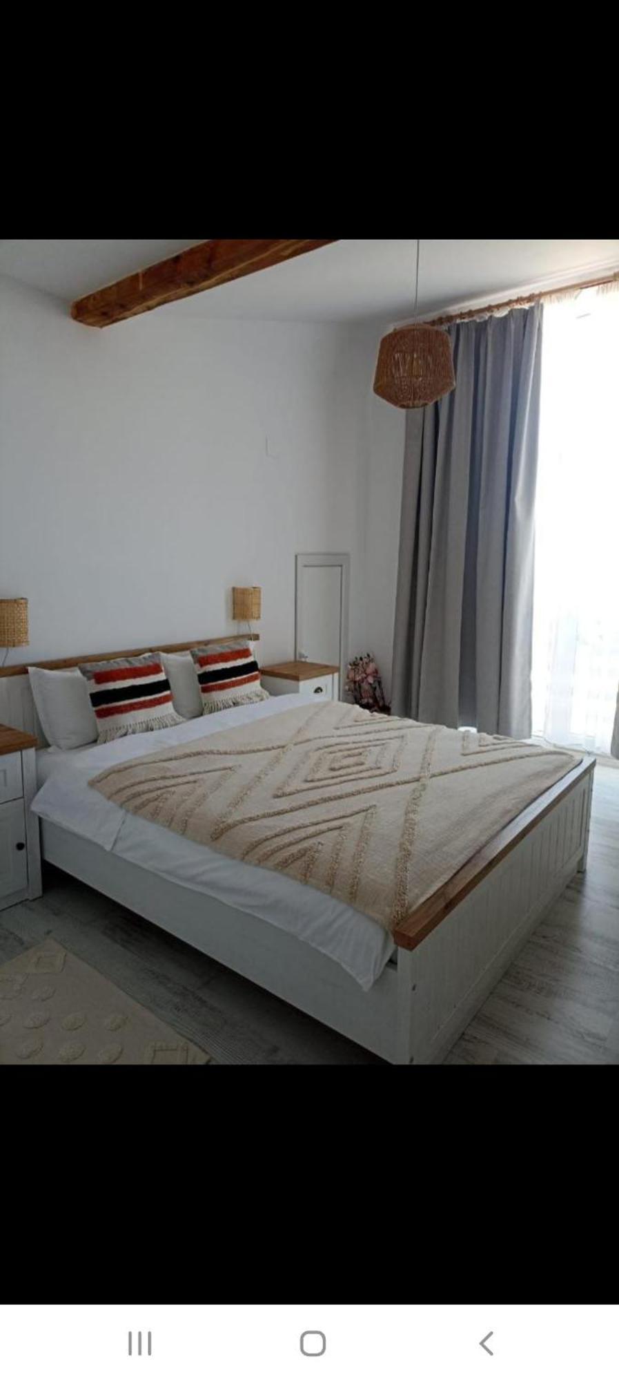 Tina Guest House Basarabi Buitenkant foto