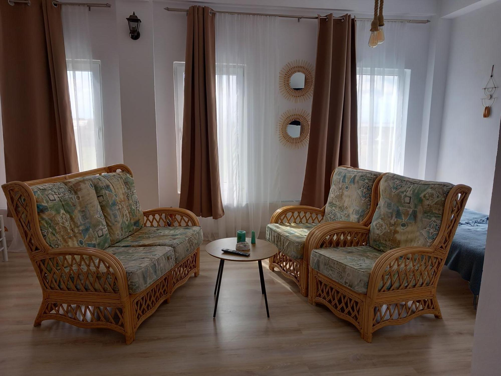 Tina Guest House Basarabi Buitenkant foto